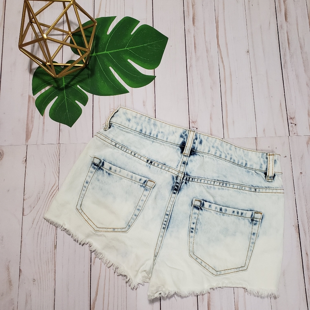 Forever 21 Shorts - Picture 2 of 8